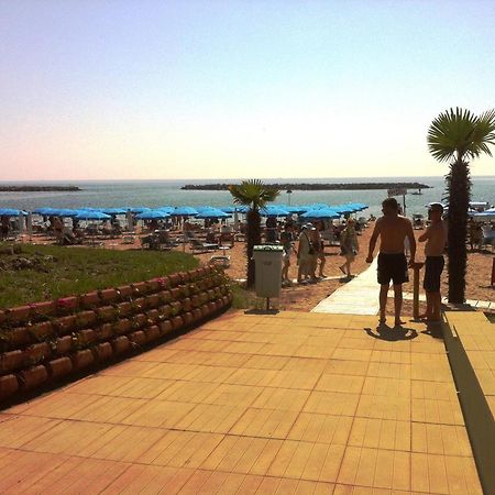 Airone Bianco Residence Village Lido delle Nazioni Εξωτερικό φωτογραφία