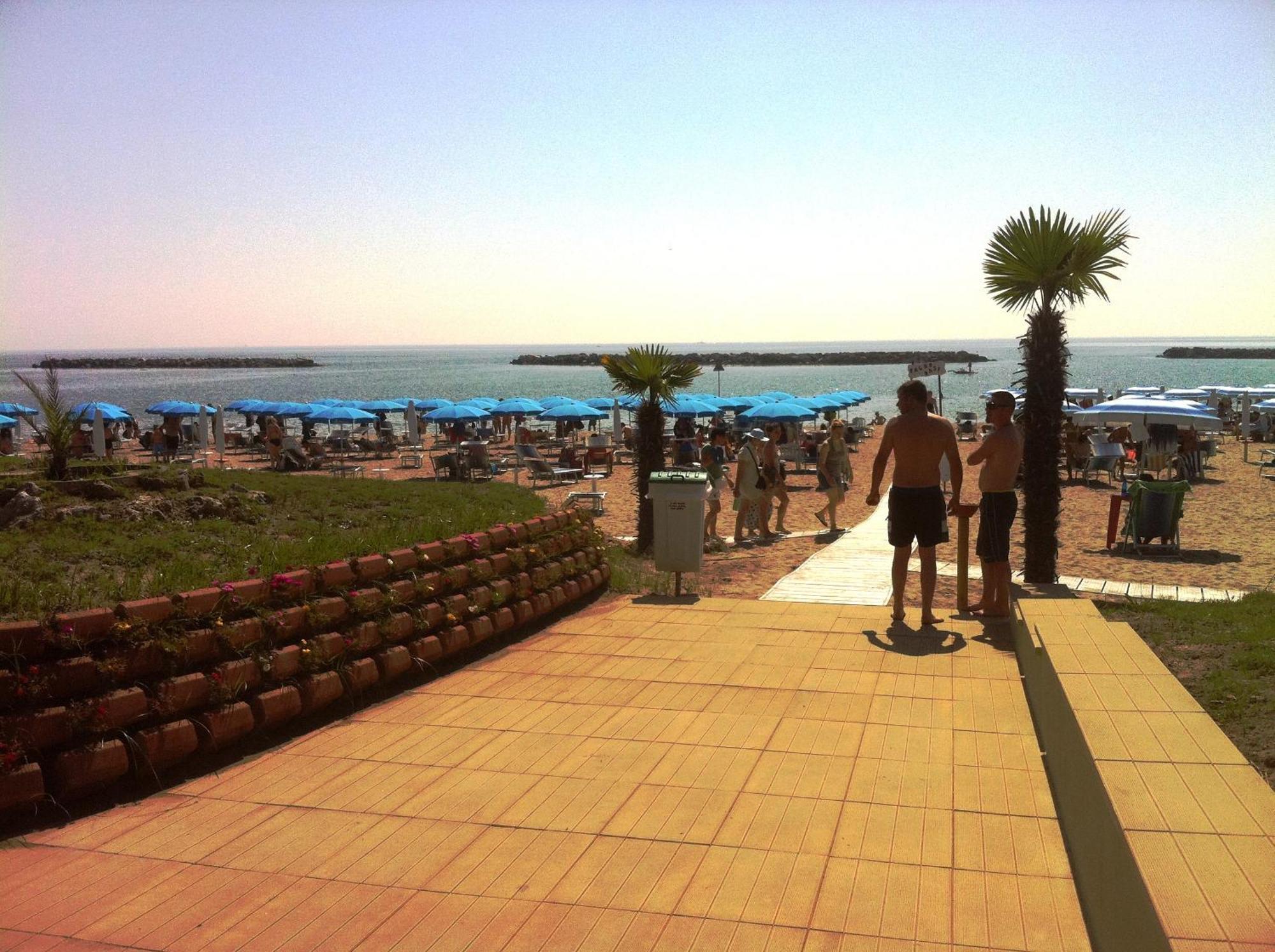 Airone Bianco Residence Village Lido delle Nazioni Εξωτερικό φωτογραφία